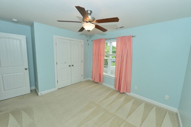 Building Photo - Just a few miles from NOB Navy Base and Ba...