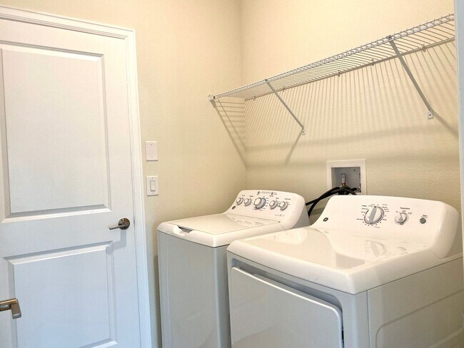 Building Photo - Awesome Home for rent