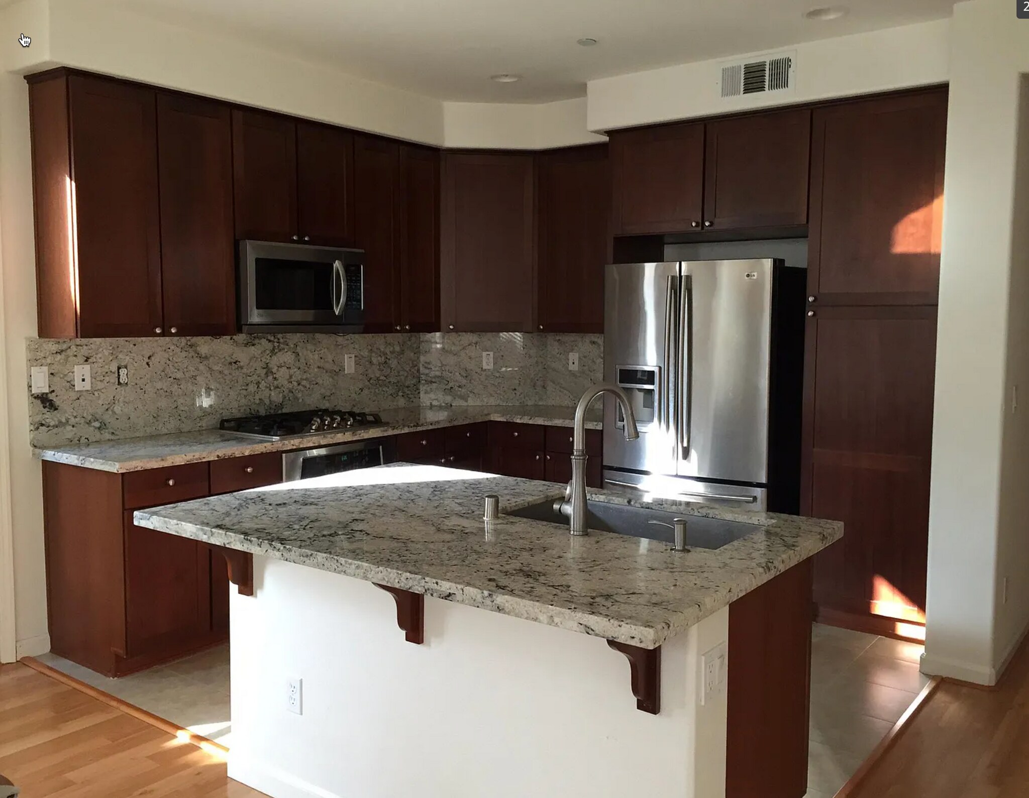 Building Photo - 840 Ternura Loop
