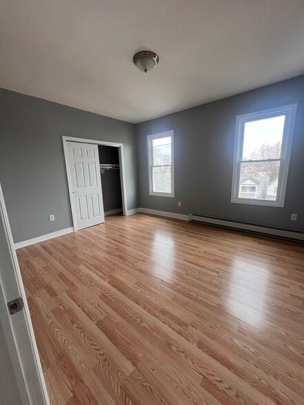 Building Photo - 50 Dewey St