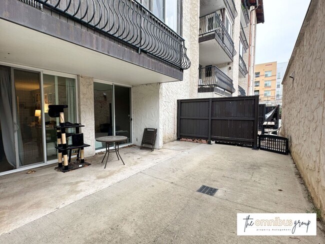 Building Photo - Cozy One Bedroom Near CU!