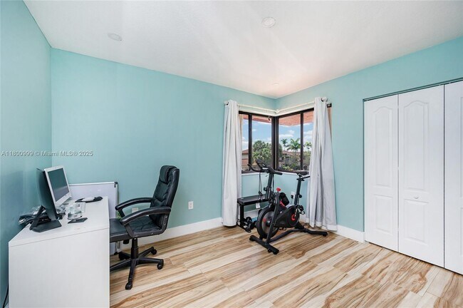Building Photo - 9647 SW 138th Ave