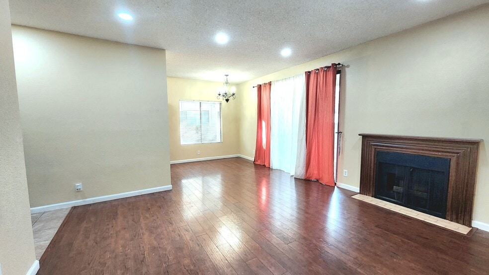 Living room with dinning - 3454 Bridgewood Ter