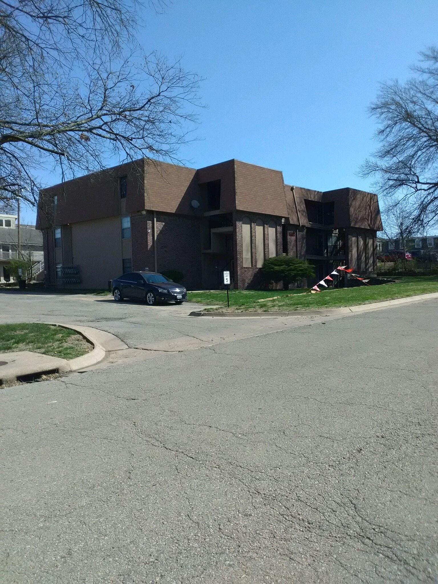 Building Photo - 3624 29th SW Ter