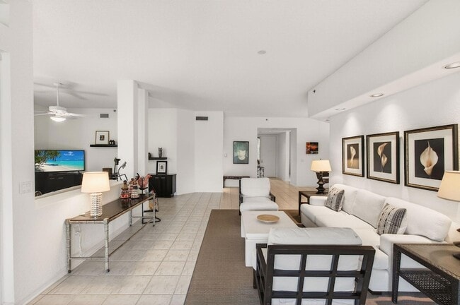 Building Photo - 2512 Coco Plum Blvd