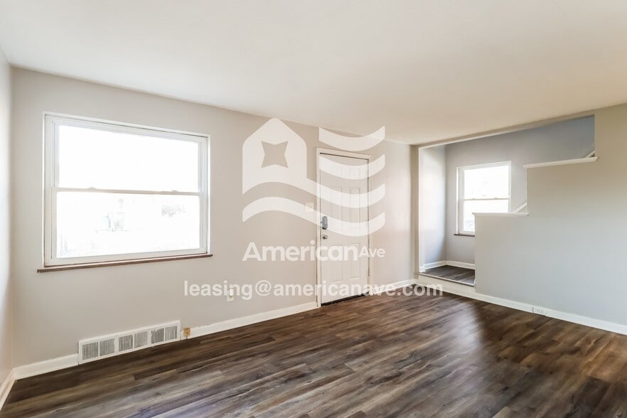 Building Photo - 536 Trenton Ave