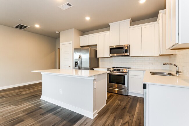 Building Photo - 357 N Centro Cir