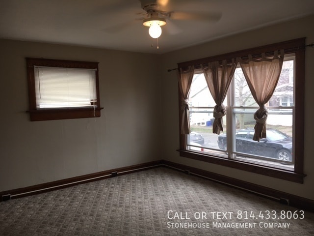 Building Photo - 3603 Maple St