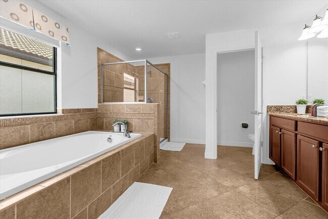 Building Photo - 1483 Rolling Fairway Dr