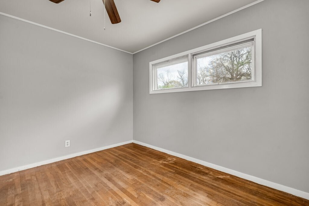 Building Photo - 137 Poplar St