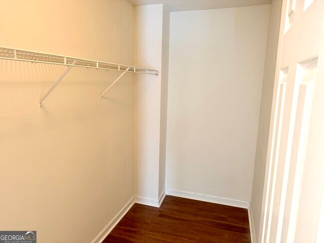 Building Photo - 1980 Sawgrass Dr