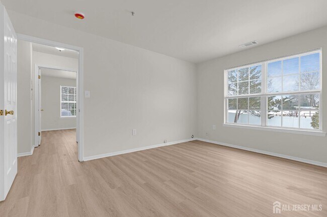 Building Photo - 12 High Pointe Way