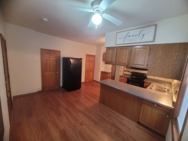 Building Photo - 2159 S 11th St