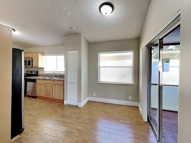 Building Photo - 22270 Tempo Way