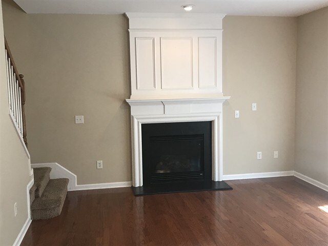 Building Photo - 811 Greenwood Crossing