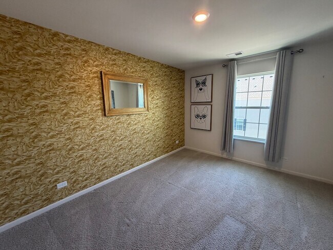 Building Photo - 1607 Carlstedt Dr