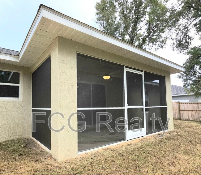 Building Photo - 36 Hemlock Radial Cir