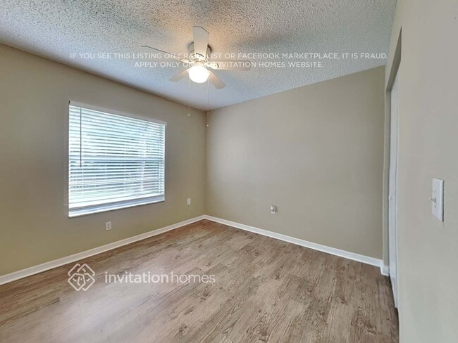 Building Photo - 7840 Arms Dr