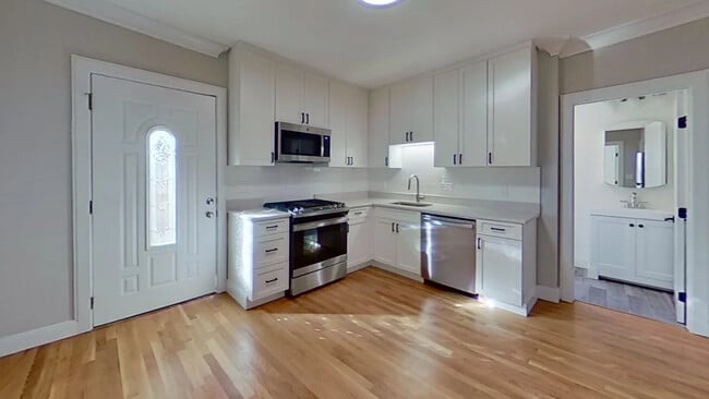 Building Photo - 57 Hemman St