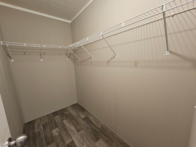 Building Photo - 299 Tamarack
