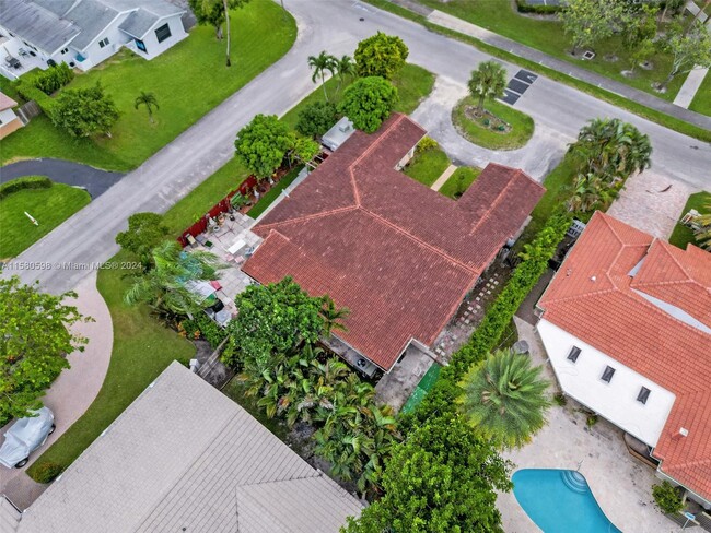 Building Photo - 1631 NE 51st St