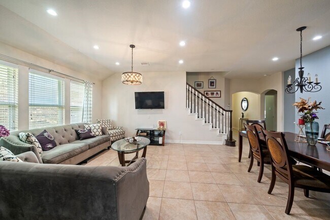 Building Photo - 8819 Chaco Hill Ln