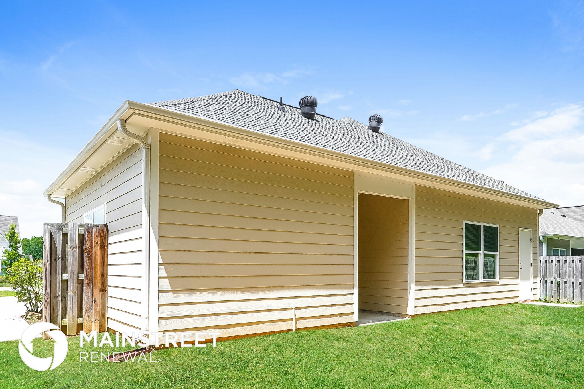 Building Photo - 213 Hampton Dr