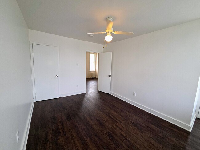 Building Photo - 1309 W Allegheny Ave