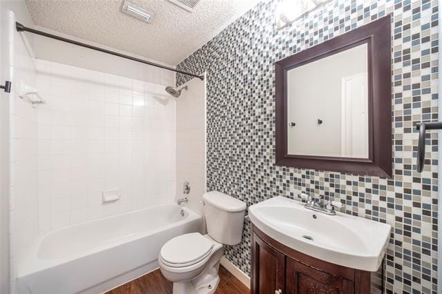 Building Photo - 7226 Juniper Dr