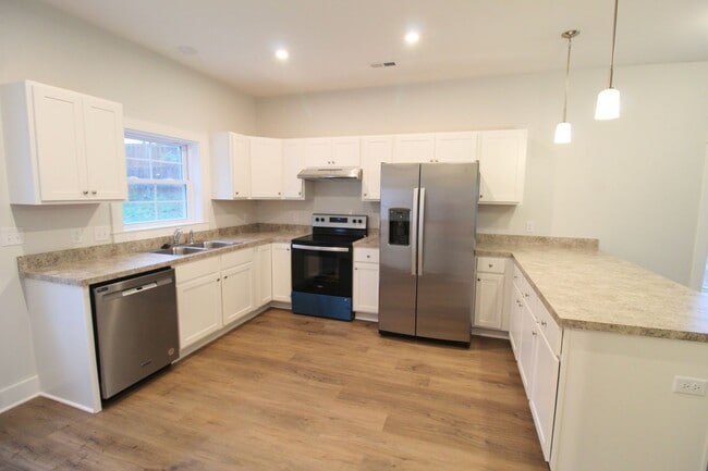 Building Photo - Lease assignment