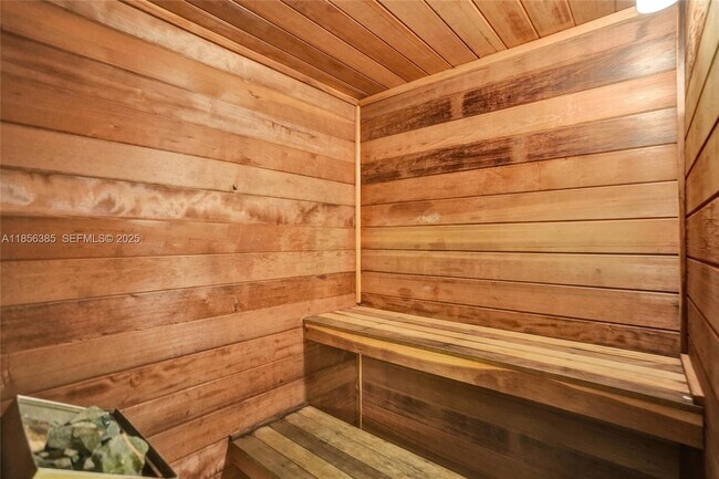 Building Photo - 1500 N Ocean Blvd