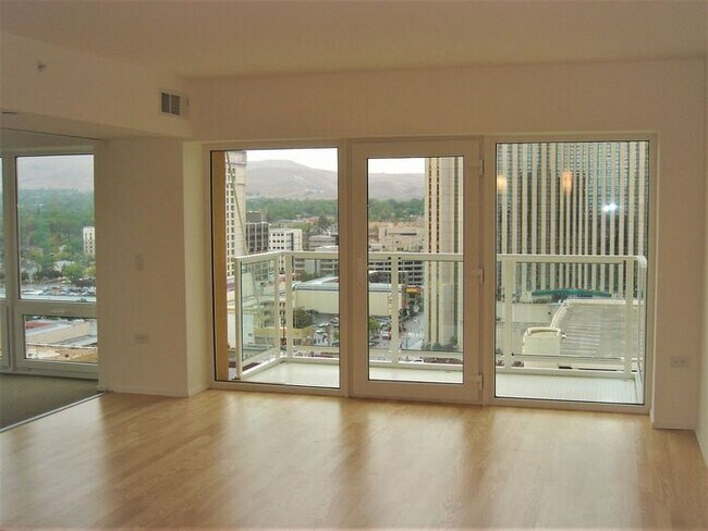 Building Photo - At the Montage!!! 1 bedroom 1 bath luxury ...