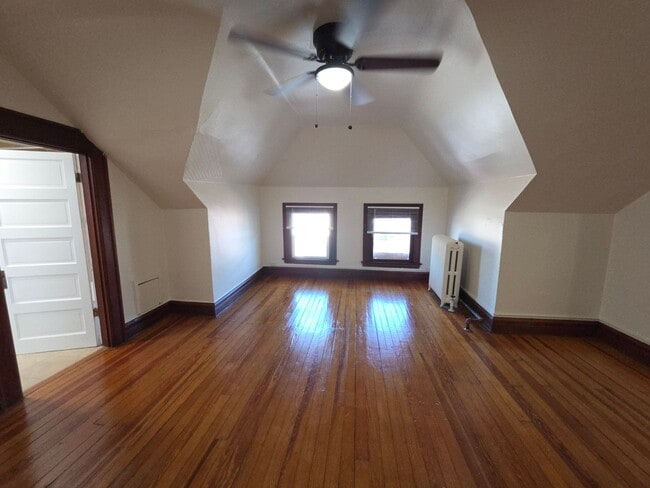 Building Photo - King George