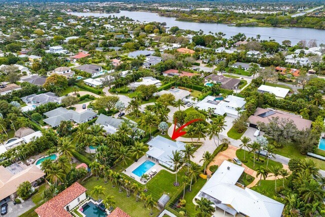 Building Photo - 2021 NW 3rd Ave