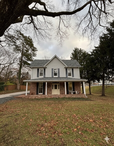 Unit 2 - bottom right - 6045 Old Washington Rd