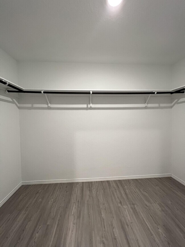 Building Photo - 13819 Llama Pl