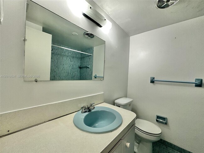 Building Photo - 9175 SW 77th Ave