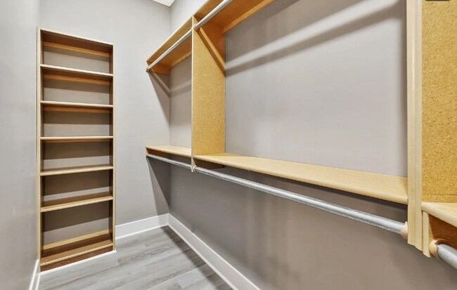 Building Photo - 4546 S Doris Ct