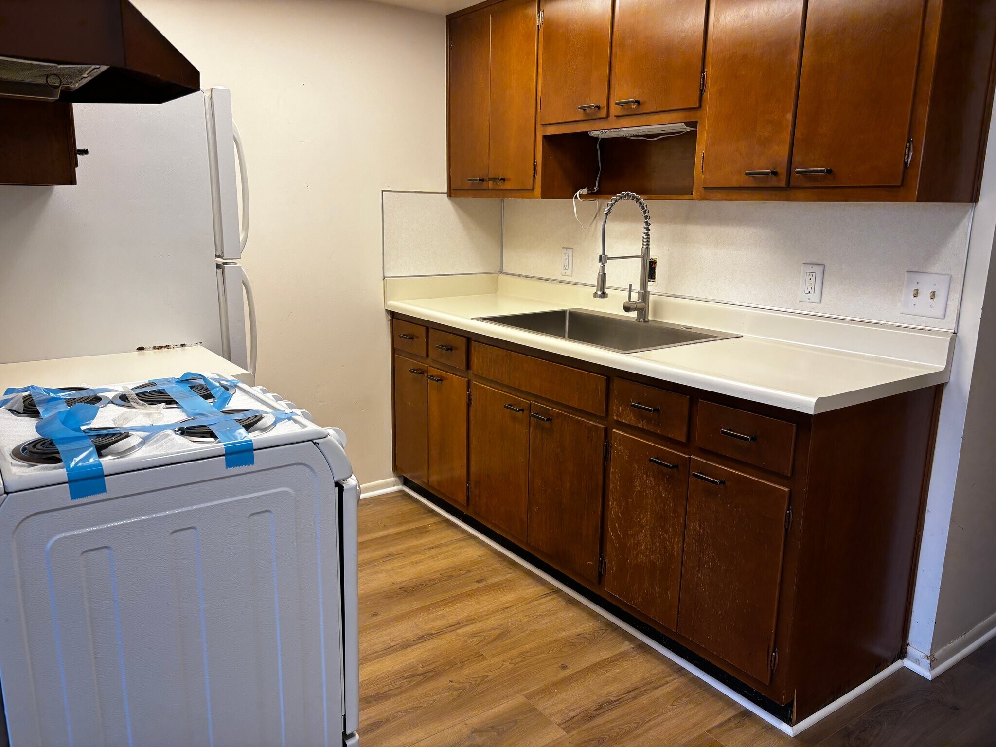 Building Photo - 23 Diplomat Dr