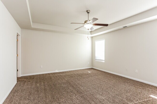 Building Photo - 461 Townsend Bend