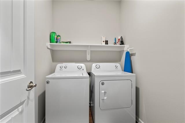 Building Photo - 7413 1st Lake Dr