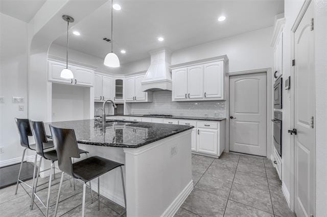 Building Photo - 2043 Loma Alta Dr