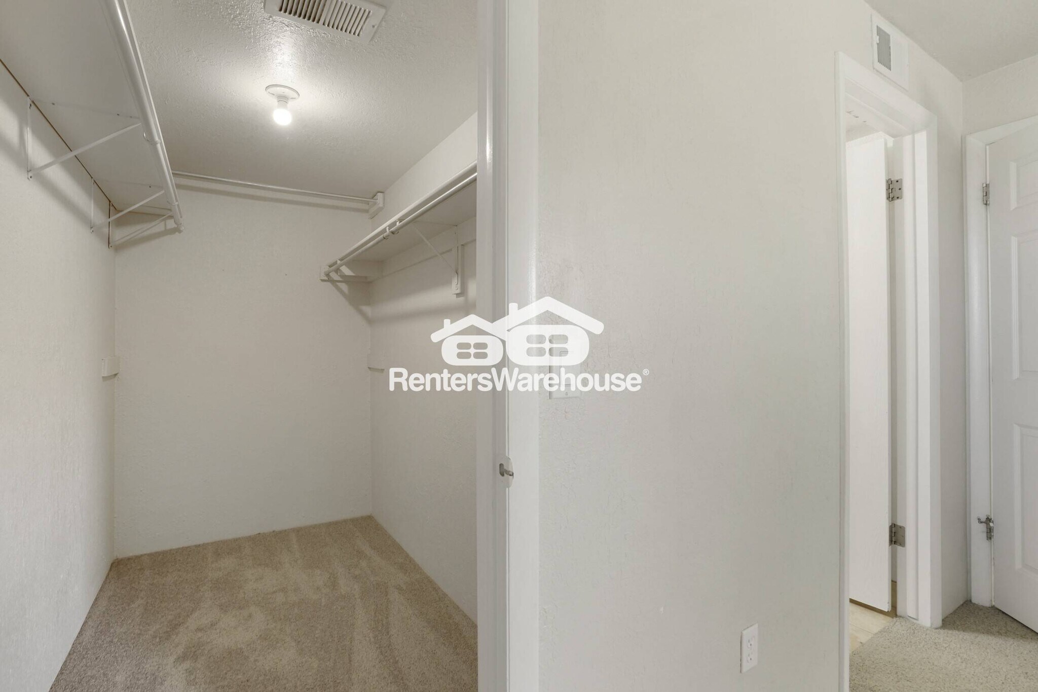 Building Photo - 14120 E Temple Dr