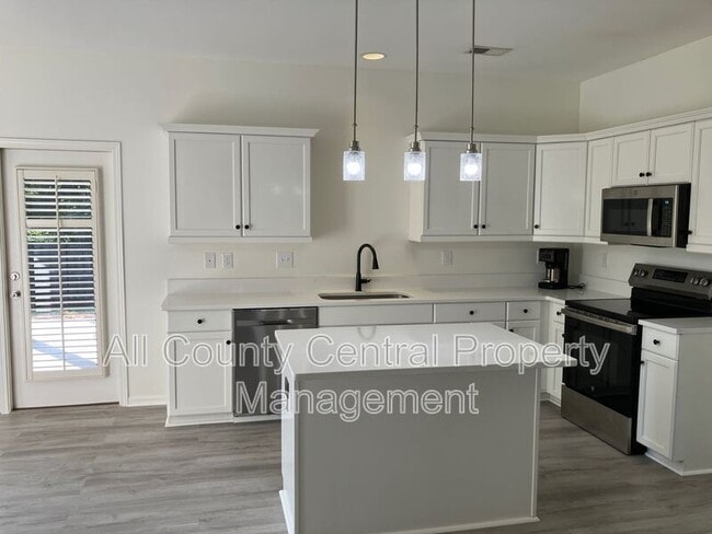 Building Photo - 1001 Aronimink Dr