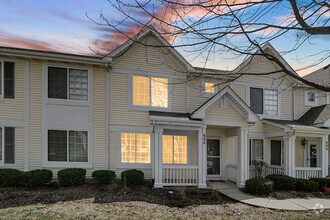 Building Photo - 604 Lincoln Station Dr