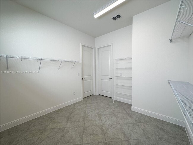 Building Photo - 13646 Abberwick Dr