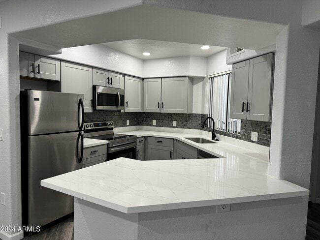 Primary Photo - 3848 N 3rd Ave