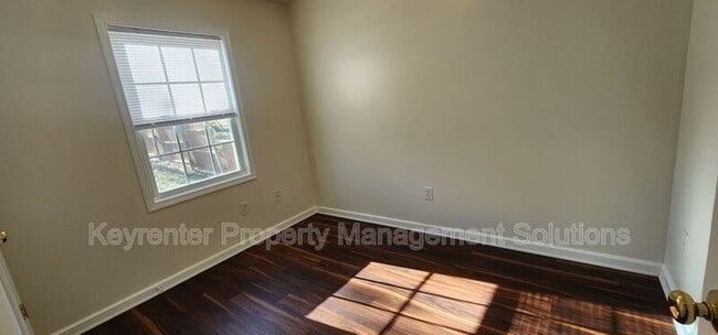 Building Photo - 1516 C St