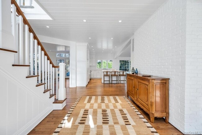 Building Photo - 1 Cooper Ln