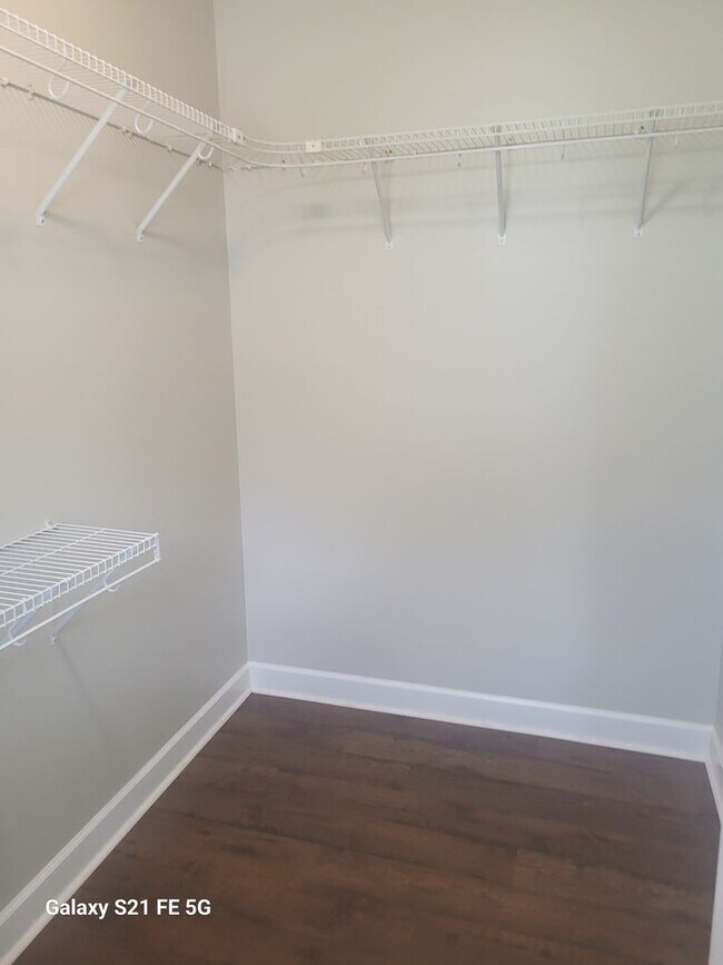 Building Photo - 5196 Carlton Ridge Cir